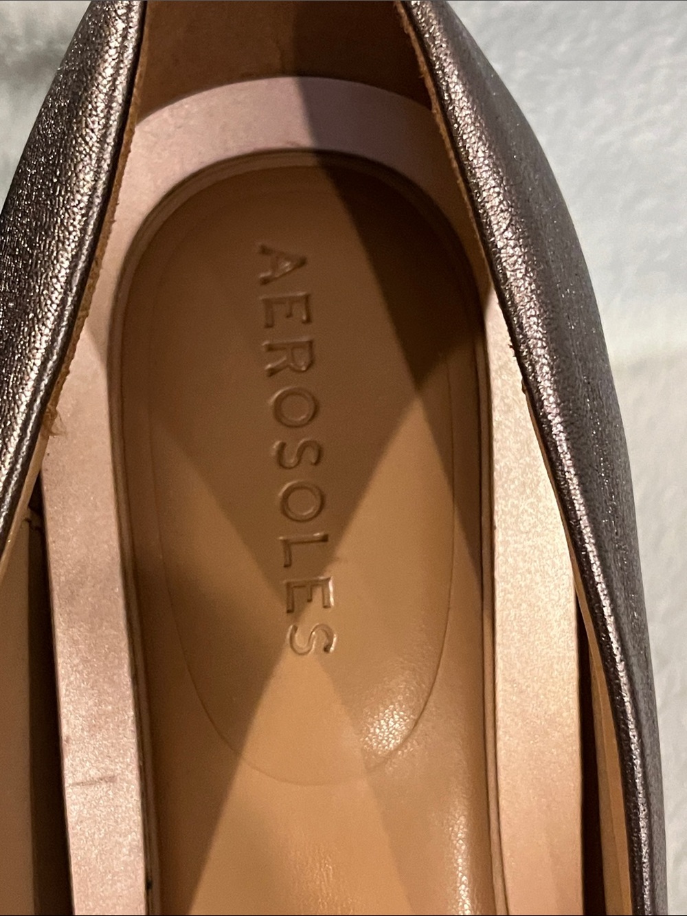 Aerosoles block heel pumps Round toe, arch support, padded. Silver metallic 10.5 - Picture 8 of 12